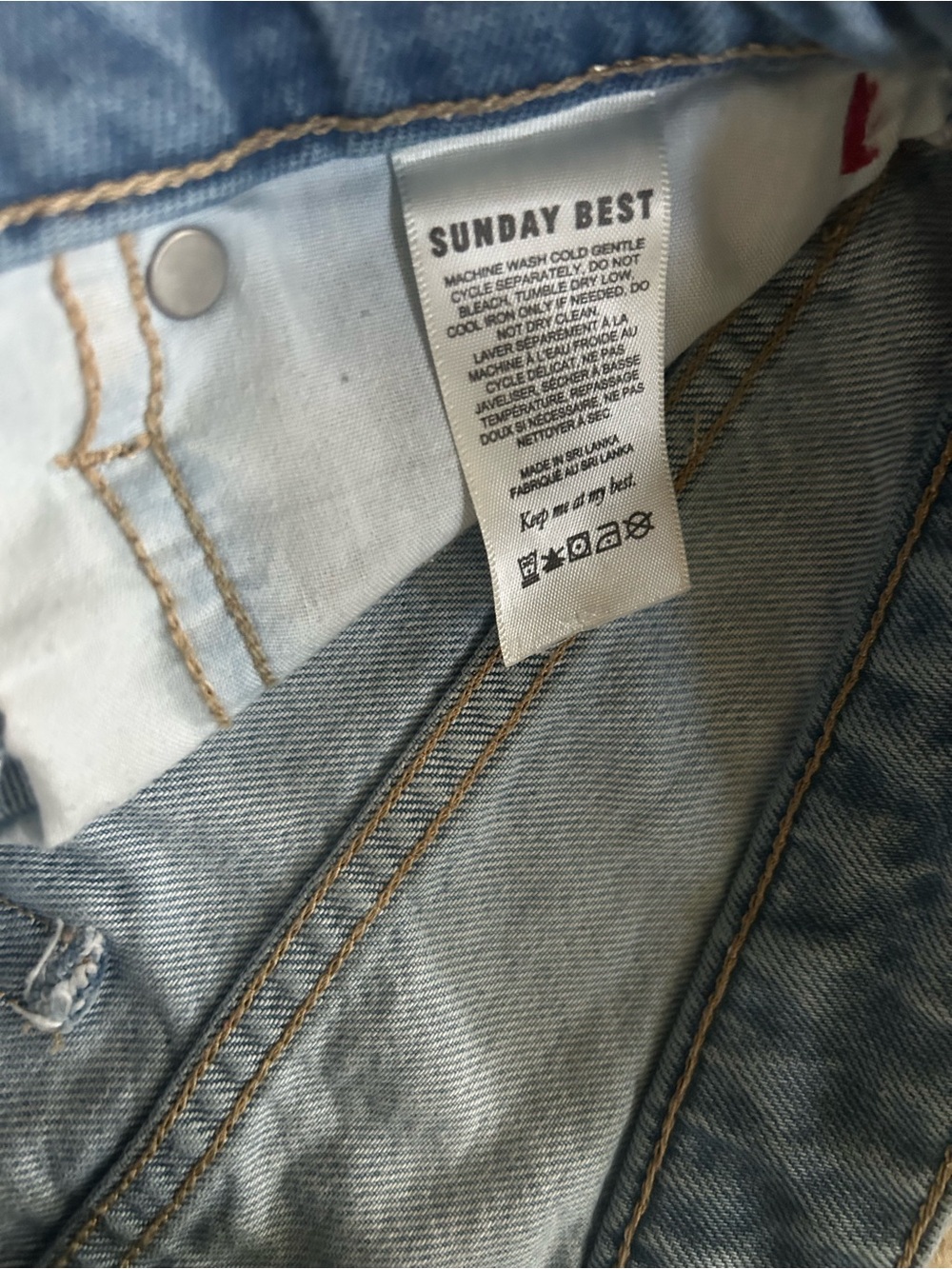 Aritzia Sunday Best High Rise Mom Jeans - Picture 7 of 8